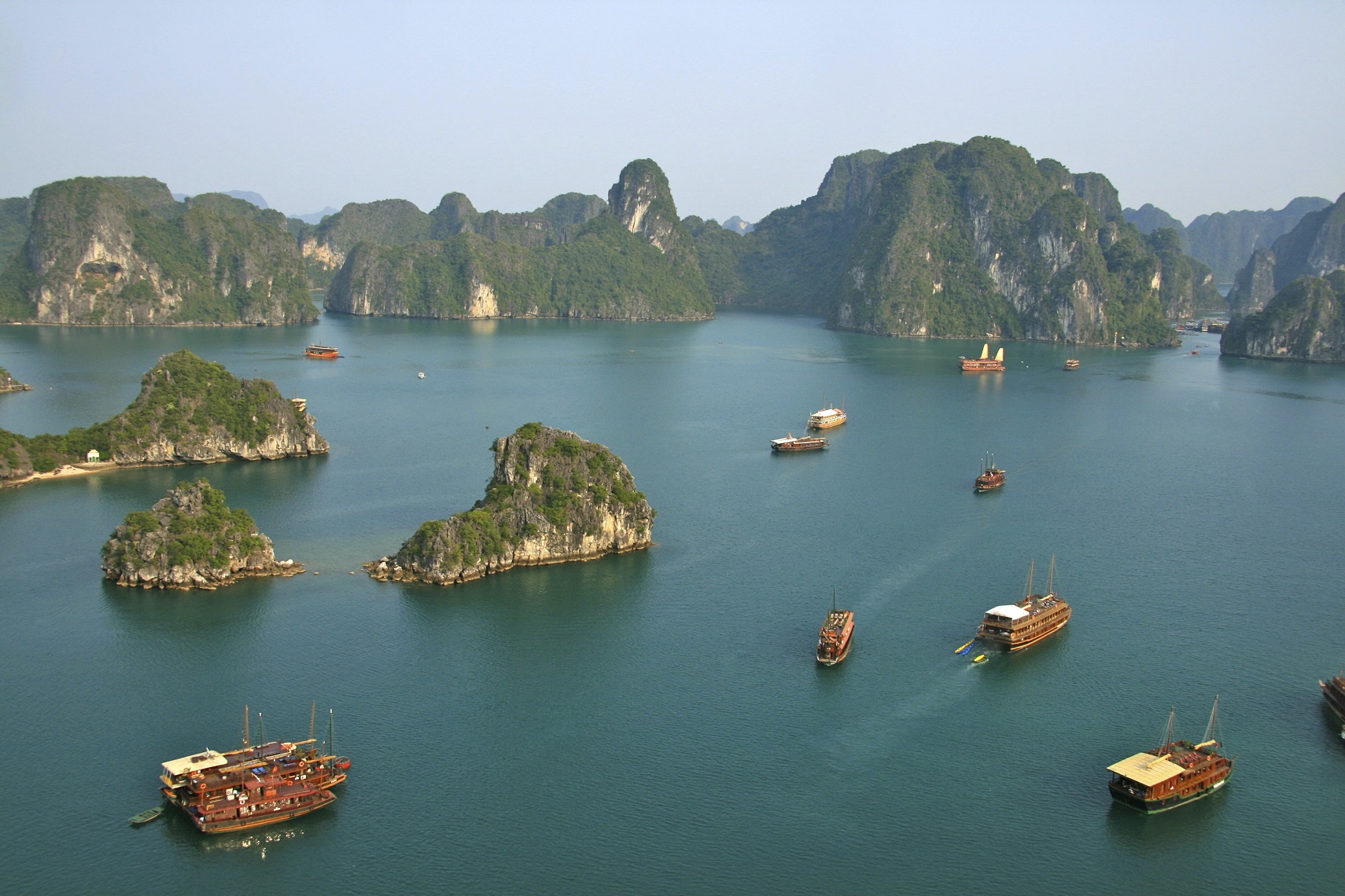 Luxury Sailing Trips & Cruises In Southeast Asia